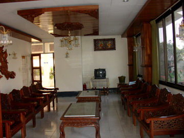 November Hotel Nyaungshwe Exteriör bild